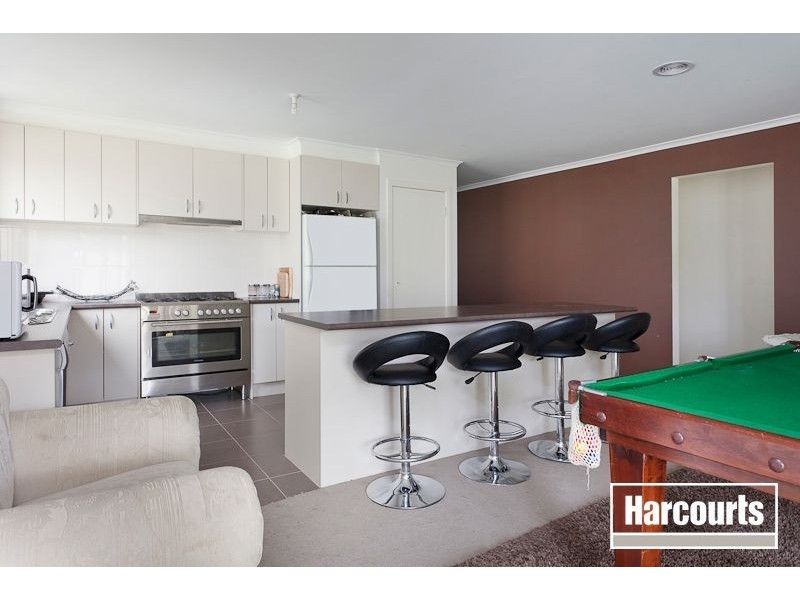 19 Pomegranate Way, Pakenham VIC 3810