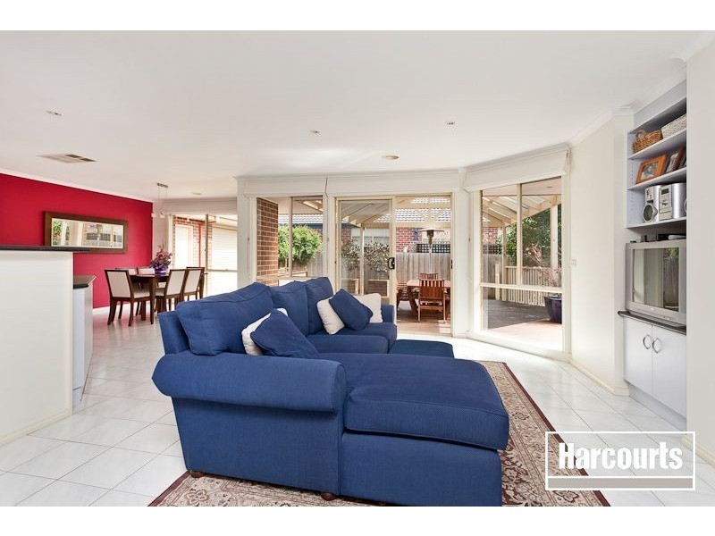 18 Ellen Road, Narre Warren South VIC 3805