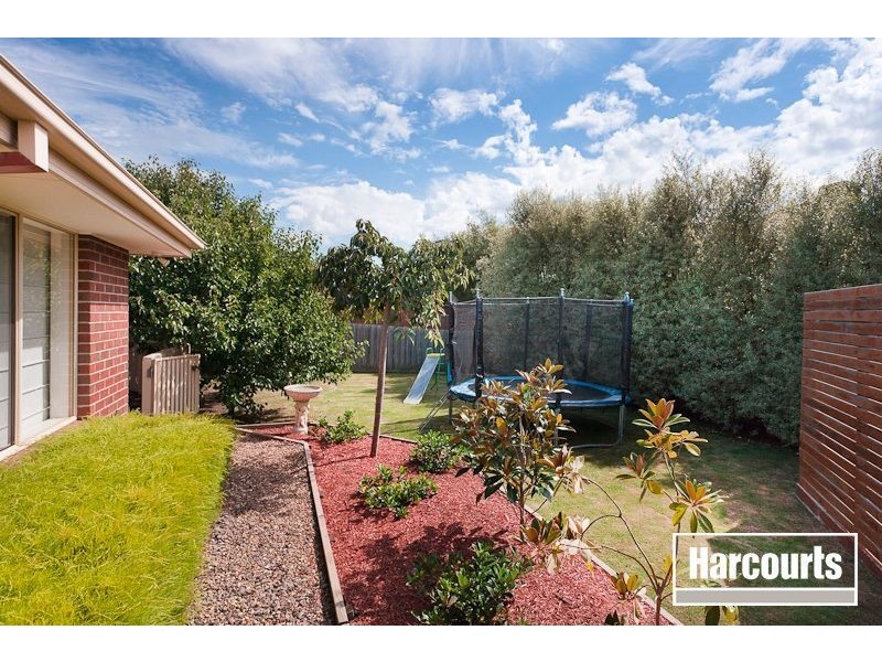 18 Ellen Road, Narre Warren South VIC 3805