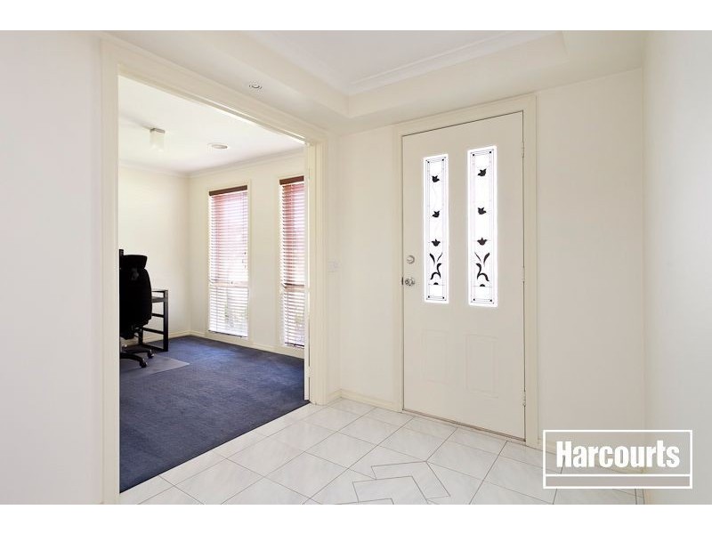 18 Ellen Road, Narre Warren South VIC 3805