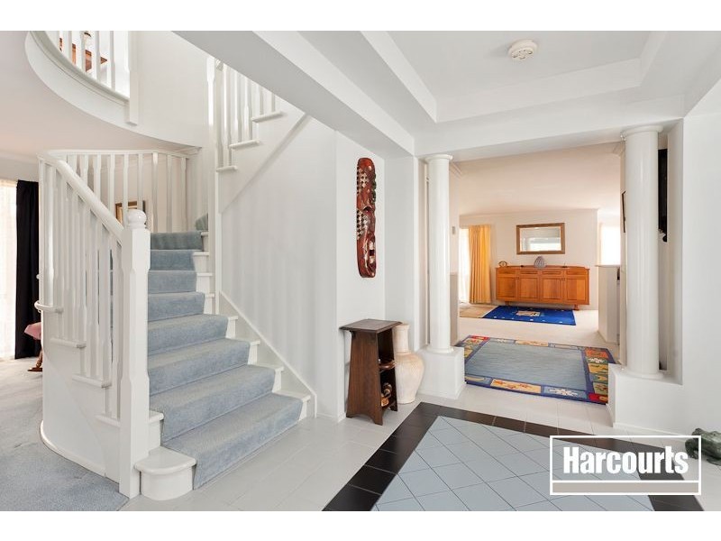 39 Euroa Avenue, Berwick VIC 3806