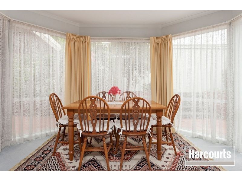 39 Euroa Avenue, Berwick VIC 3806