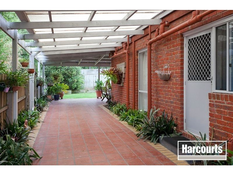 39 Euroa Avenue, Berwick VIC 3806