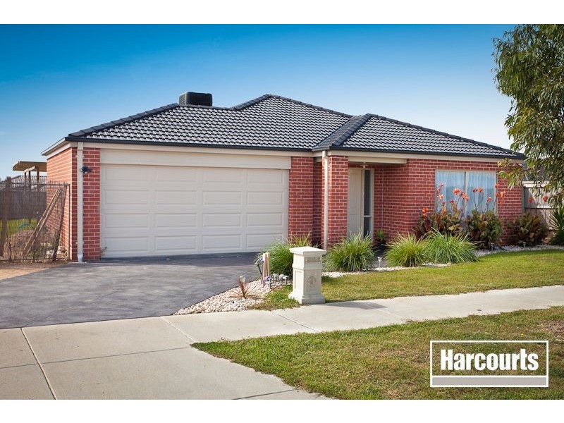 28 Yammerbook Way, Clyde North VIC 3978