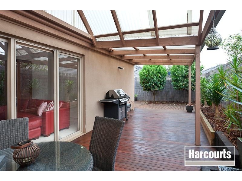 8 Prime Court, Berwick VIC 3806