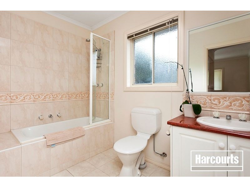 2/12-14 Harkaway Road, Berwick VIC 3806