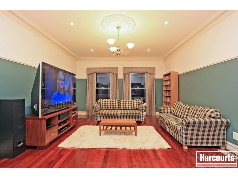 66 Berwick Springs Promenade, Narre Warren South VIC 3805