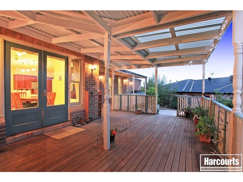 66 Berwick Springs Promenade, Narre Warren South VIC 3805