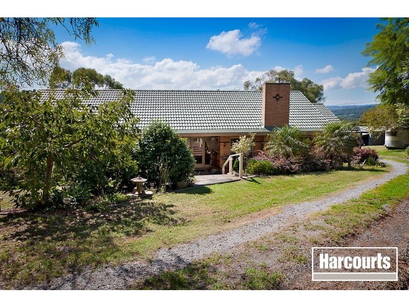 64 Boundary Road, Narre Warren East VIC 3804