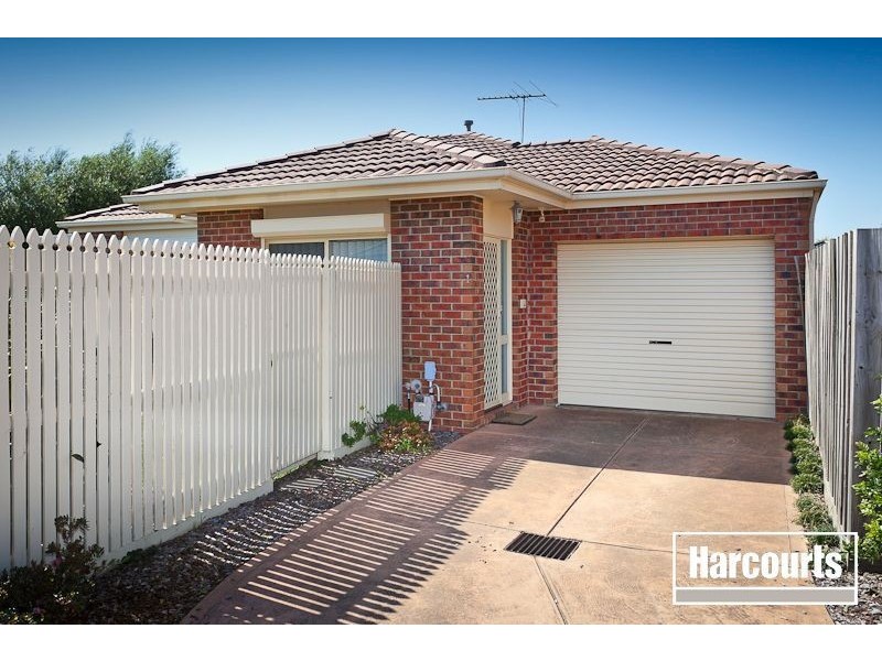 1/5 Dingle Court, Berwick VIC 3806