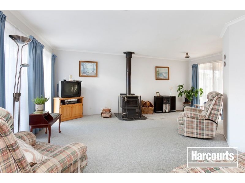 13 Jason  Close, Berwick VIC 3806