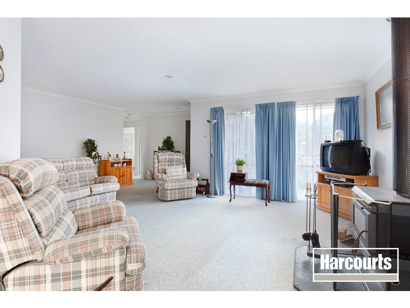 13 Jason  Close, Berwick VIC 3806