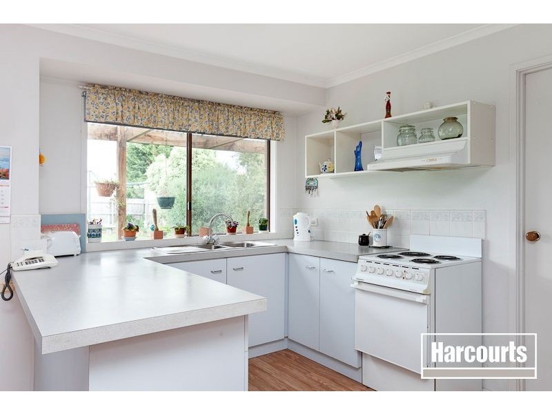 13 Jason  Close, Berwick VIC 3806