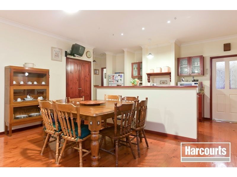 15 Bertrand Close, Berwick VIC 3806