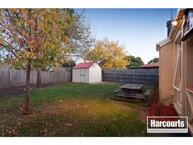 15 Bertrand Close, Berwick VIC 3806