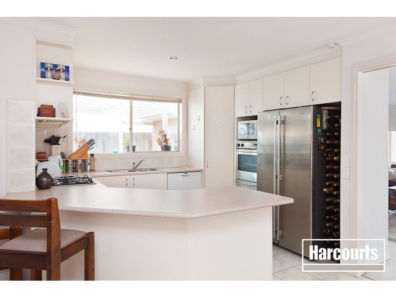 41 Sallybrook Circuit, Narre Warren VIC 3805