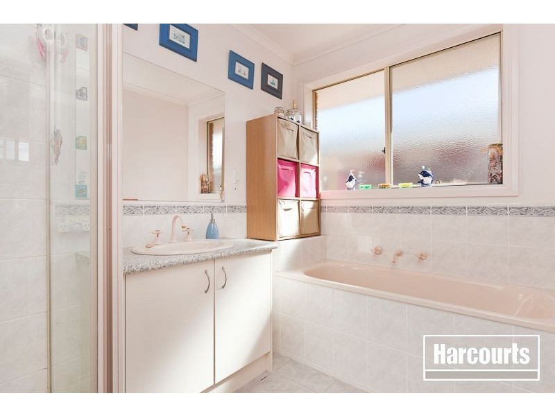 41 Sallybrook Circuit, Narre Warren VIC 3805