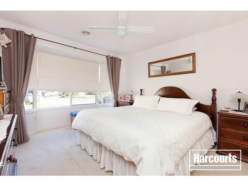 41 Sallybrook Circuit, Narre Warren VIC 3805