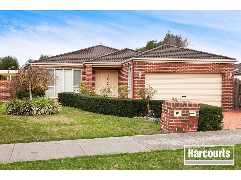 11 Milparinka Way, Berwick VIC 3806