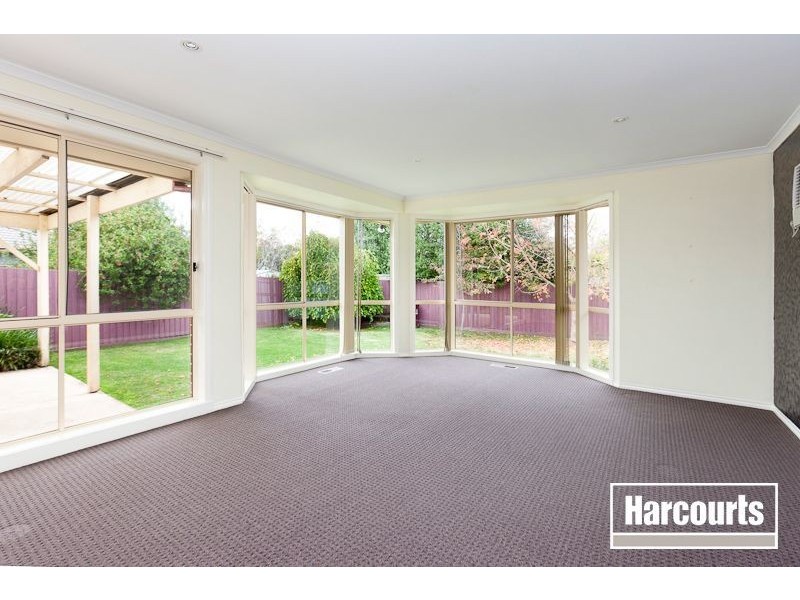 11 Milparinka Way, Berwick VIC 3806