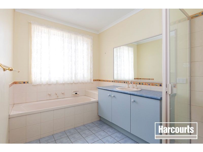 11 Milparinka Way, Berwick VIC 3806