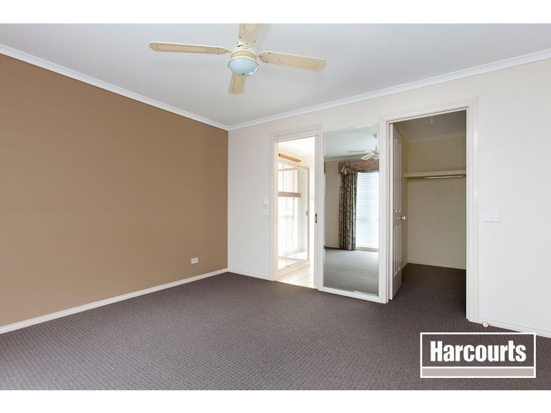 11 Milparinka Way, Berwick VIC 3806