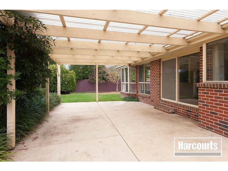 11 Milparinka Way, Berwick VIC 3806