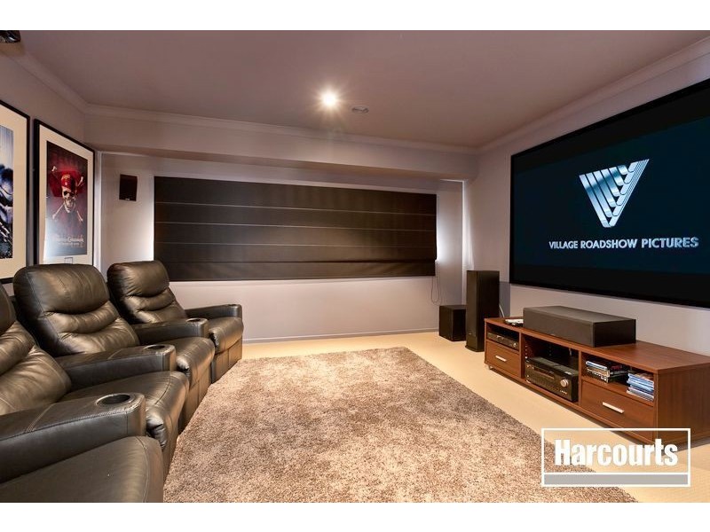 24 Skipperstone Glen, Narre Warren South VIC 3805