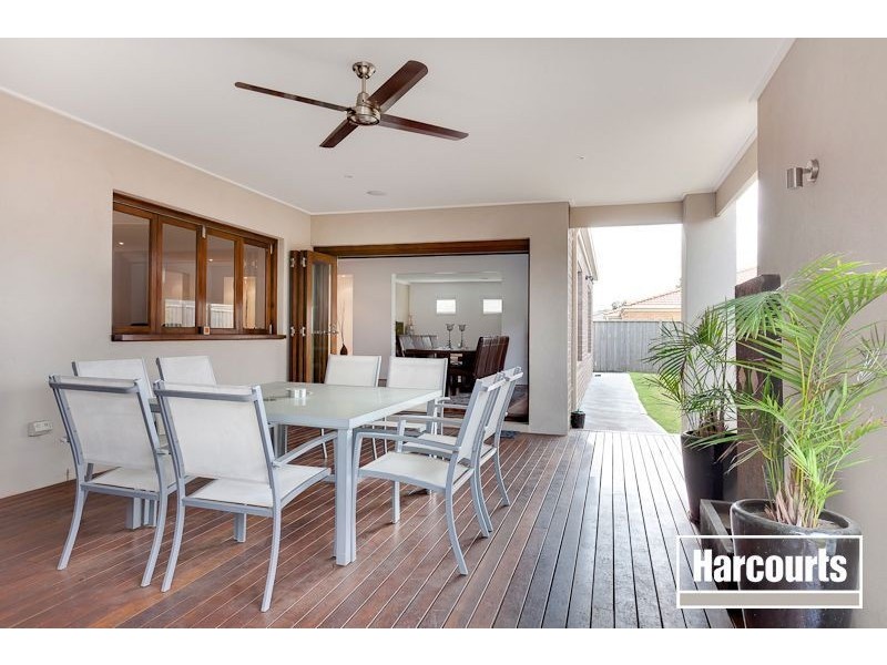 24 Skipperstone Glen, Narre Warren South VIC 3805