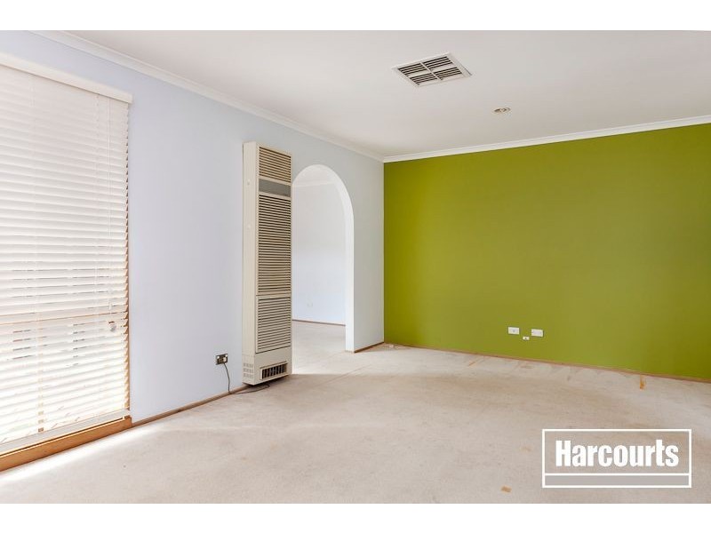 16 Boree Court, Berwick VIC 3806