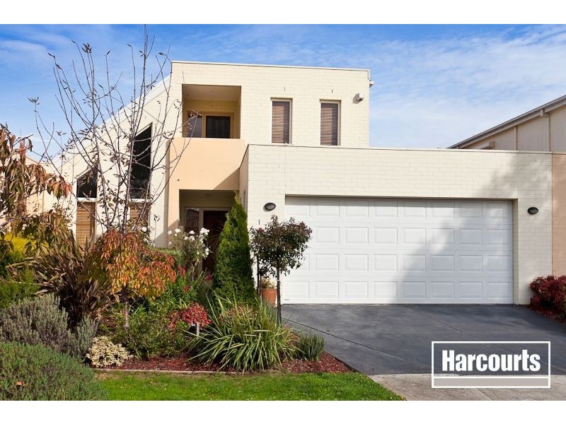 17 Jamieson Way, Berwick VIC 3806