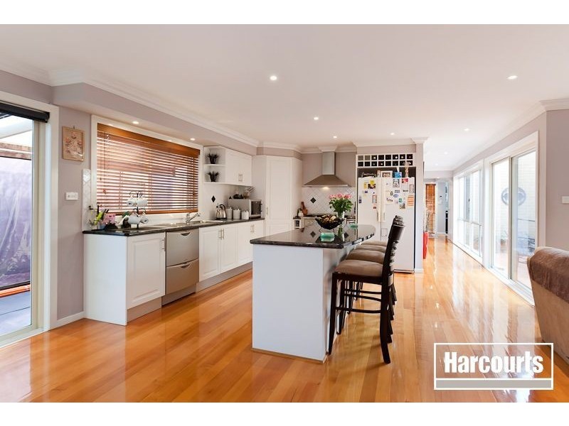 17 Jamieson Way, Berwick VIC 3806