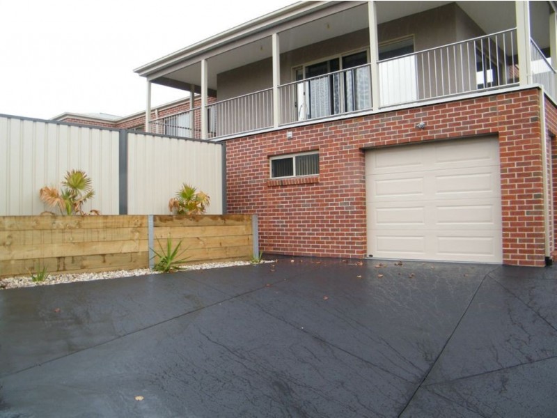 1A Ridgemont Drive, Berwick VIC 3806