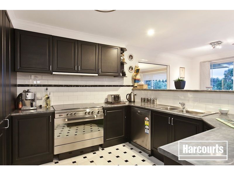 7-8 Tamara Close, Berwick VIC 3806