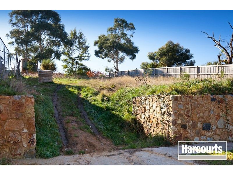 10 Eaglehawk Drive, Berwick VIC 3806