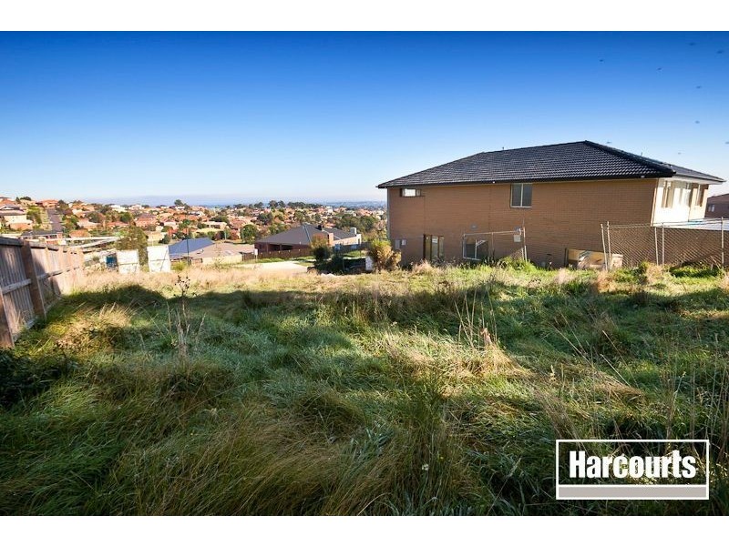 10 Eaglehawk Drive, Berwick VIC 3806