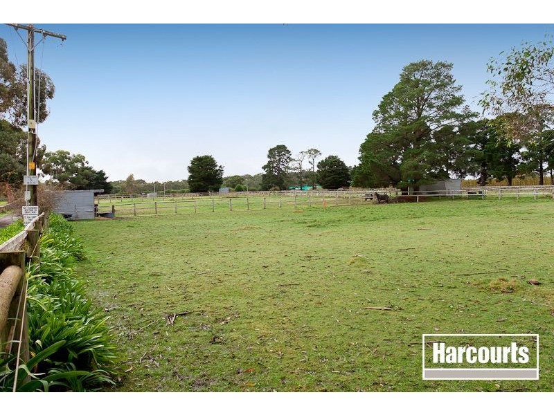 18 Horswood Road, Narre Warren North VIC 3804
