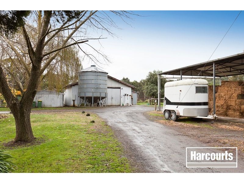 18 Horswood Road, Narre Warren North VIC 3804