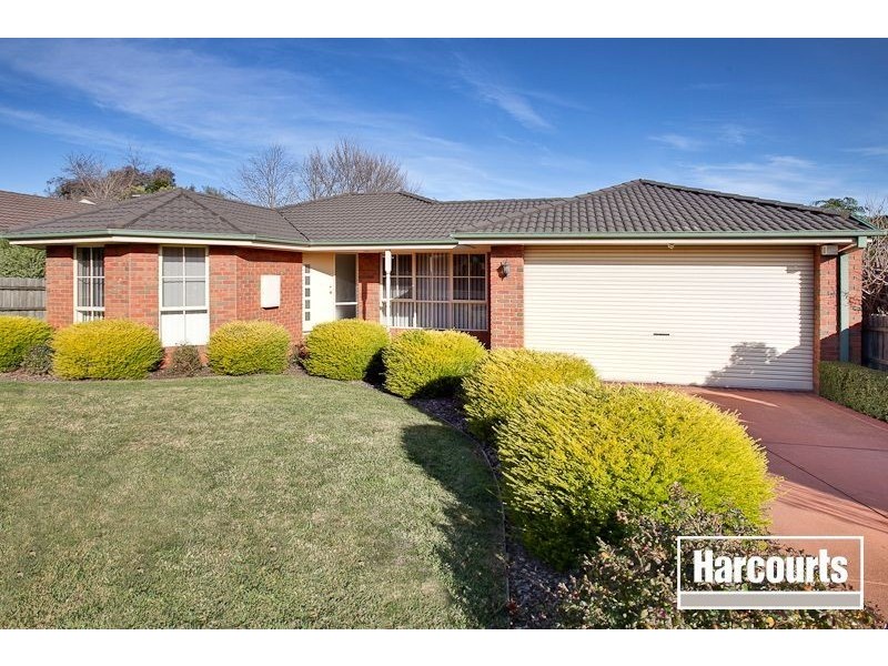 68 Lodge Crescent, Berwick VIC 3806