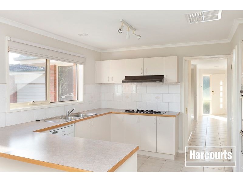 68 Lodge Crescent, Berwick VIC 3806