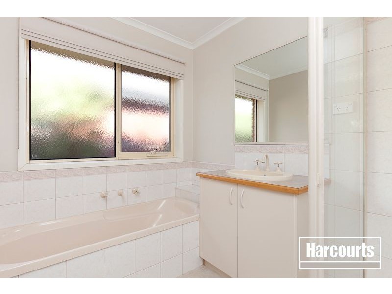 68 Lodge Crescent, Berwick VIC 3806