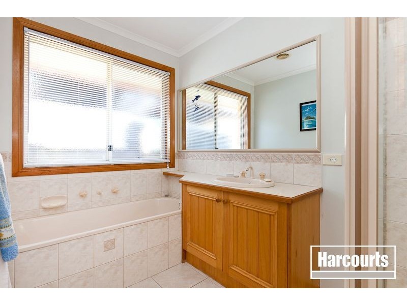 16 Hillston Court, Narre Warren South VIC 3805