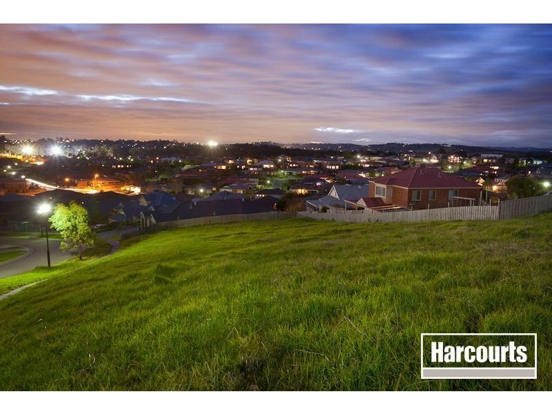 17 Wild Duck Way, Beaconsfield VIC 3807