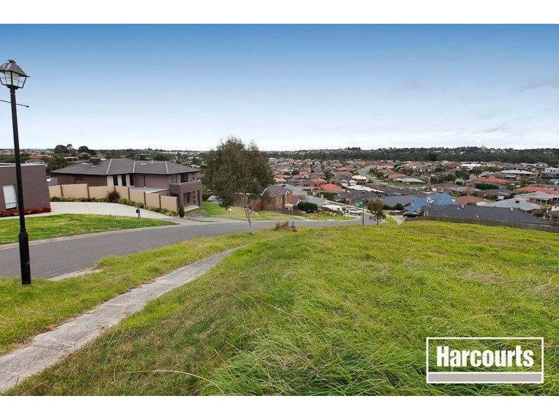 17 Wild Duck Way, Beaconsfield VIC 3807