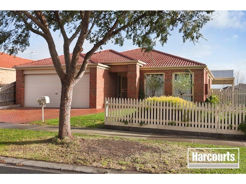 64 Galloway Drive, Narre Warren South VIC 3805
