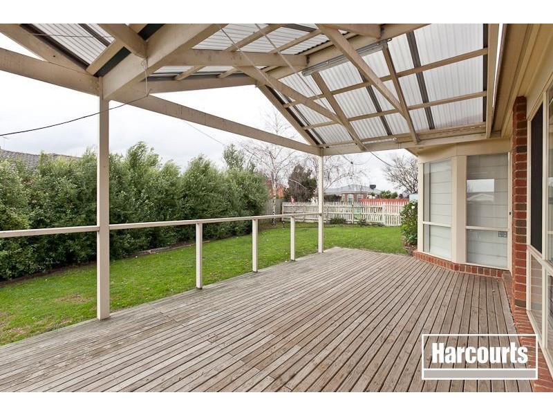 64 Galloway Drive, Narre Warren South VIC 3805