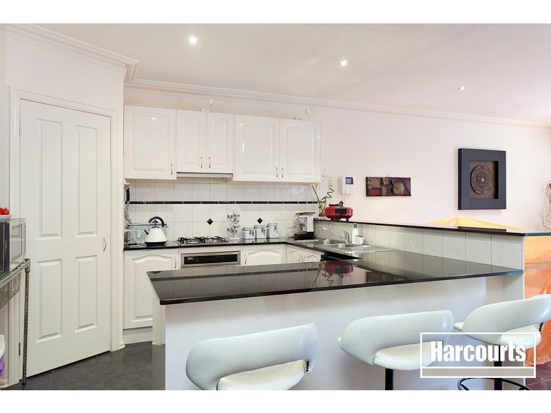 9 Tegans Close, Hallam VIC 3803