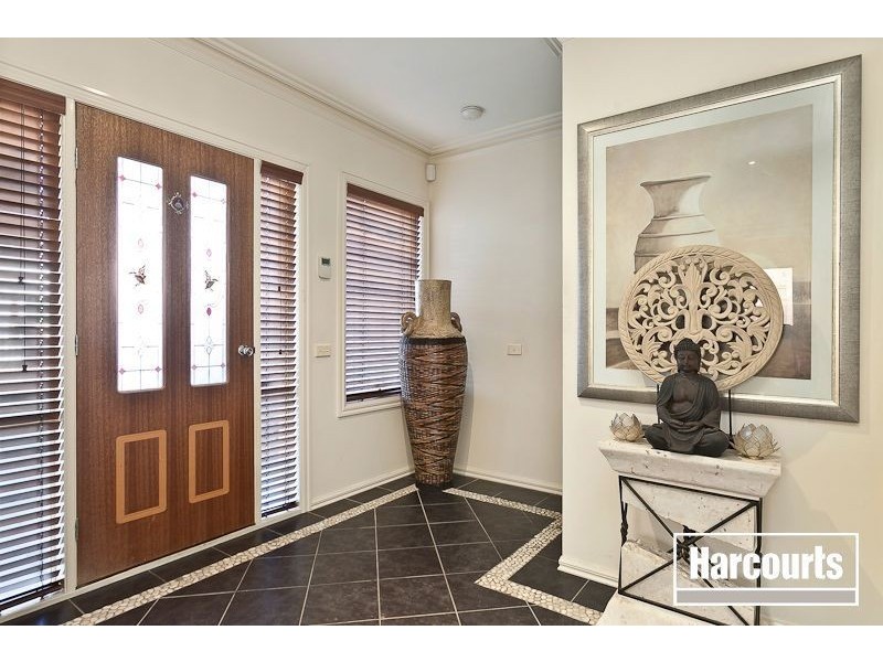 9 Tegans Close, Hallam VIC 3803