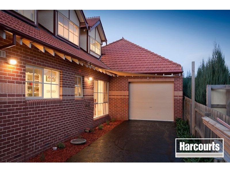 25 Mornington Grove, Berwick VIC 3806