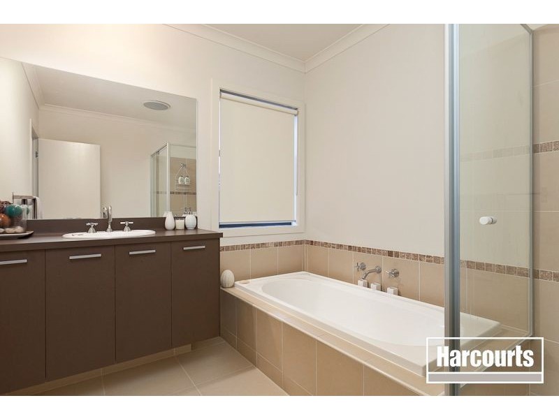 92 Grices Road, Berwick VIC 3806